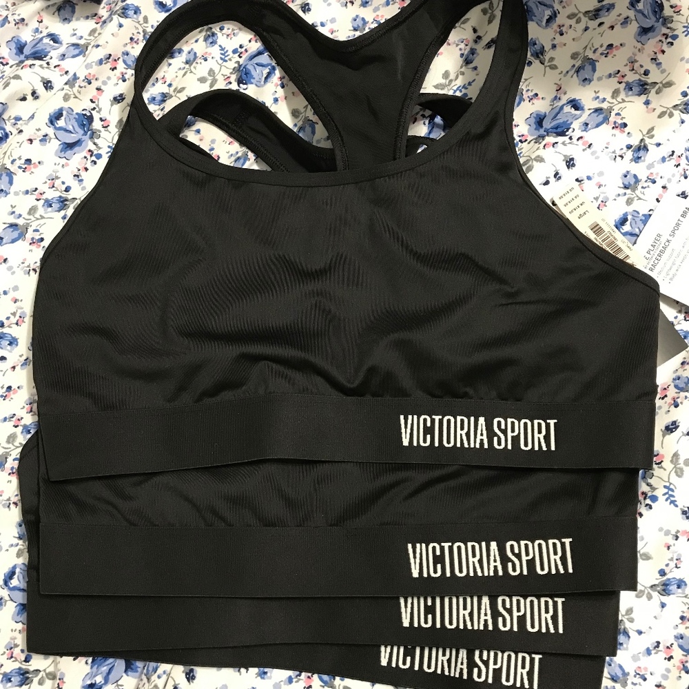 Victoria racerback sport bra